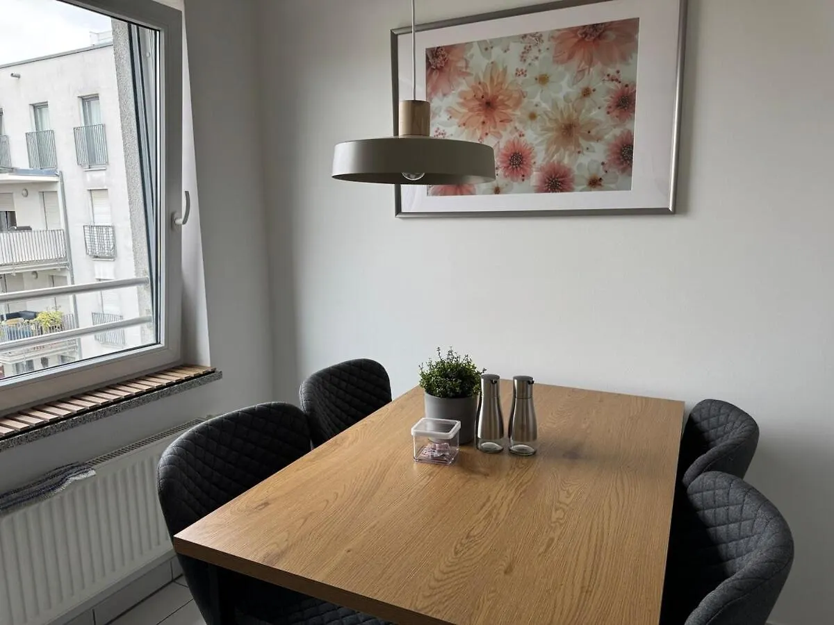 2Zimmer Zentrale Lage Stellplatz Urban Light Erlangen 0*,  Niemcy